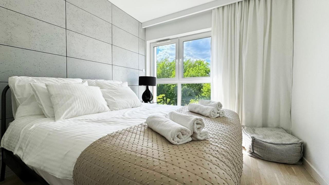 Apartament Park Bazantow คาโตวีตเซ ภายนอก รูปภาพ